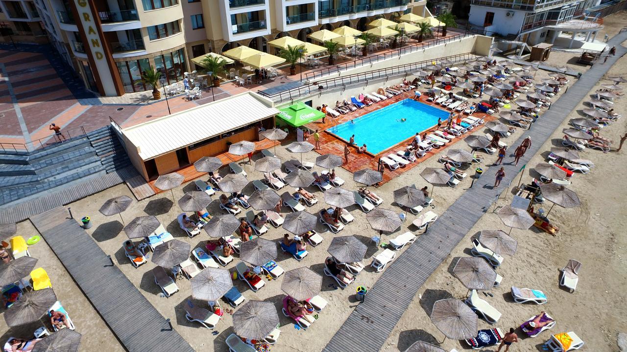 Royal Grand And 4* קברנה